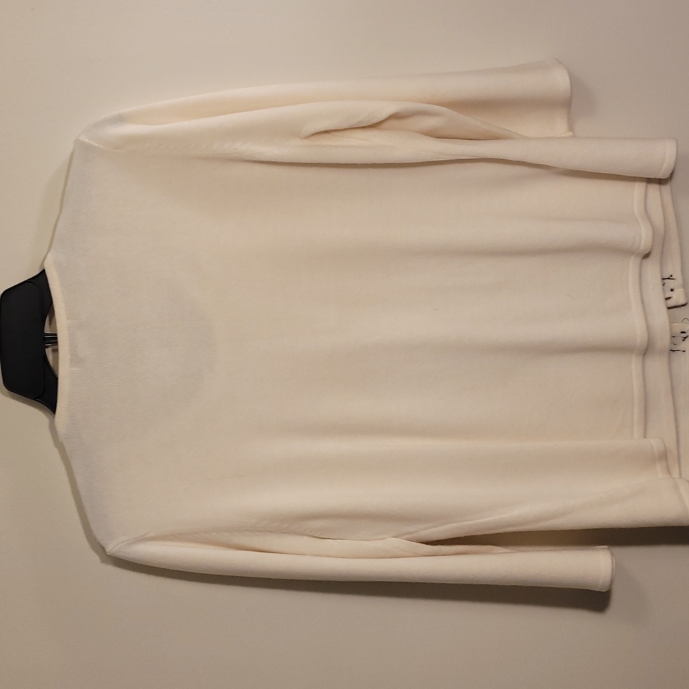Sweater - Picture 3 of 3